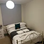 아파트 Spacious 7 Bedroom Budget In Headingley *