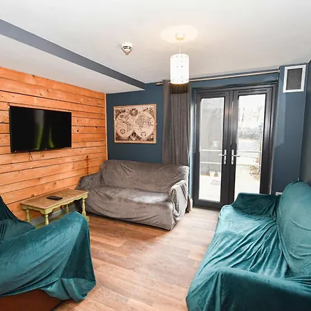 Spacious 7 Bedroom Budget In Headingley 公寓